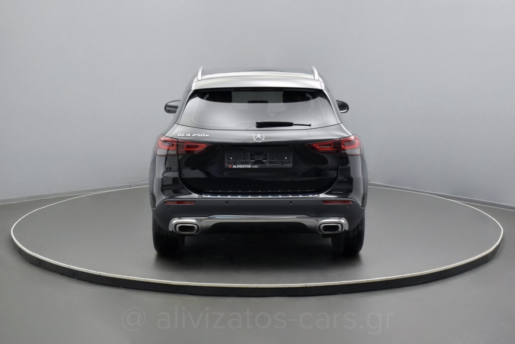 Mercedes-Benz GLA 250 - 1.3 e Plug-in 8G-DCT Progressive Navi Camera