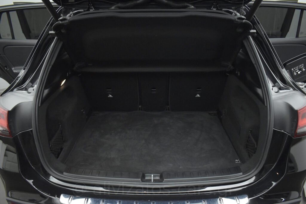 Mercedes-Benz GLA 250 - 1.3 e Plug-in 8G-DCT Progressive Navi Camera