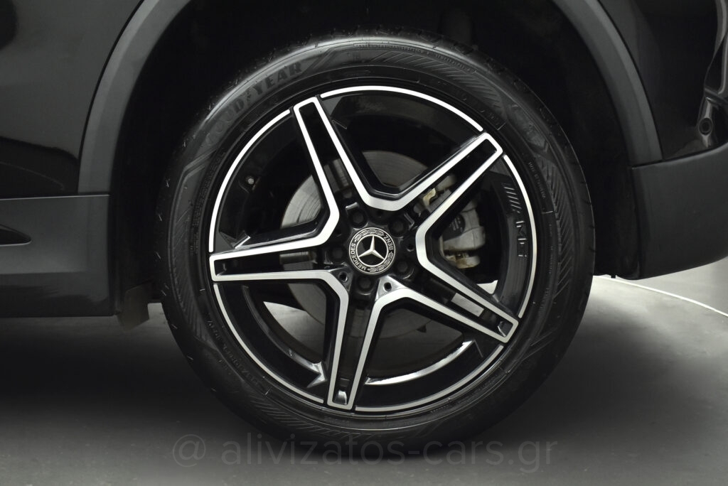 Mercedes-Benz GLA 250 - AMG 1.3 e Plug-in 8G-DCT Navi 10''