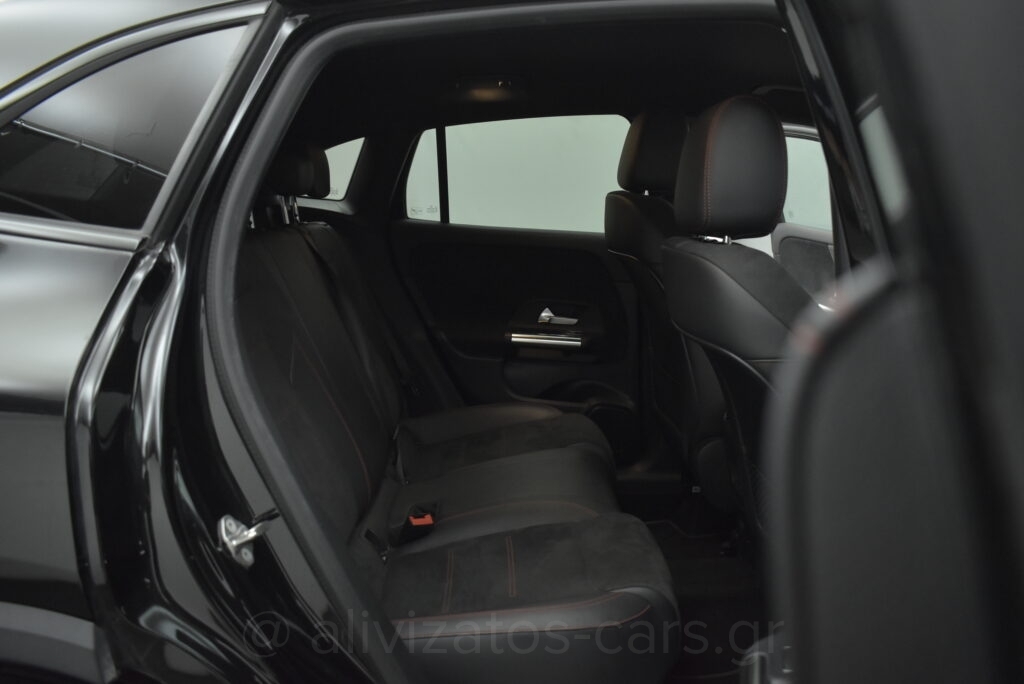 Mercedes-Benz GLA 250 - AMG 1.3 e Plug-in 8G-DCT Navi 10''