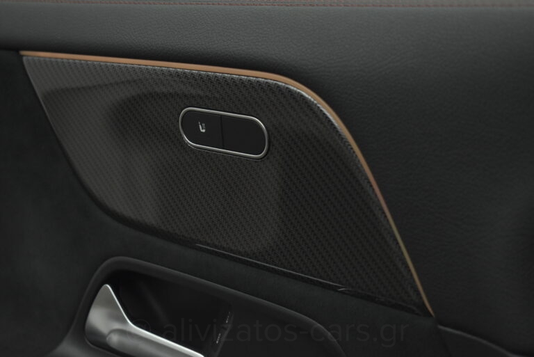 Mercedes-Benz GLA 250 - AMG 1.3 e Plug-in 8G-DCT Navi 10''