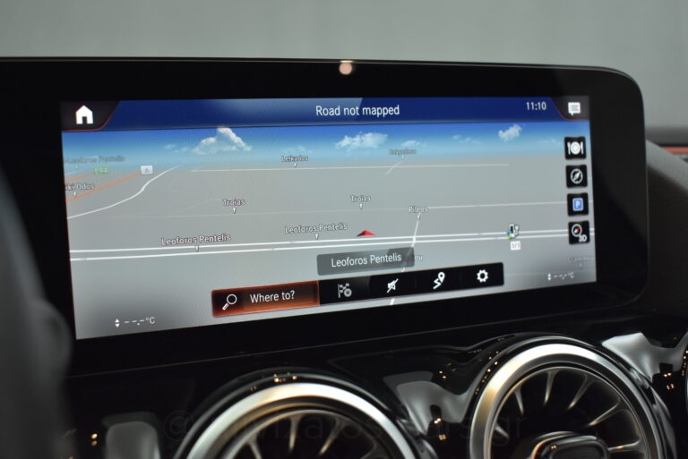 Mercedes-Benz GLA 250 - AMG 1.3 e Plug-in 8G-DCT Navi 10''