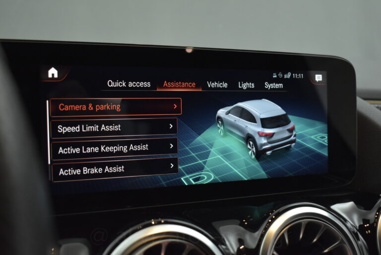 Mercedes-Benz GLA 250 - AMG 1.3 e Plug-in 8G-DCT Navi 10''