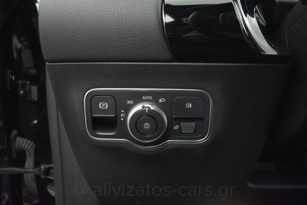 Mercedes-Benz GLA 250 - AMG 1.3 e Plug-in 8G-DCT Navi 10''