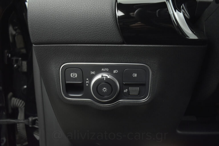 Mercedes-Benz GLA 250 - AMG 1.3 e Plug-in 8G-DCT Navi 10''