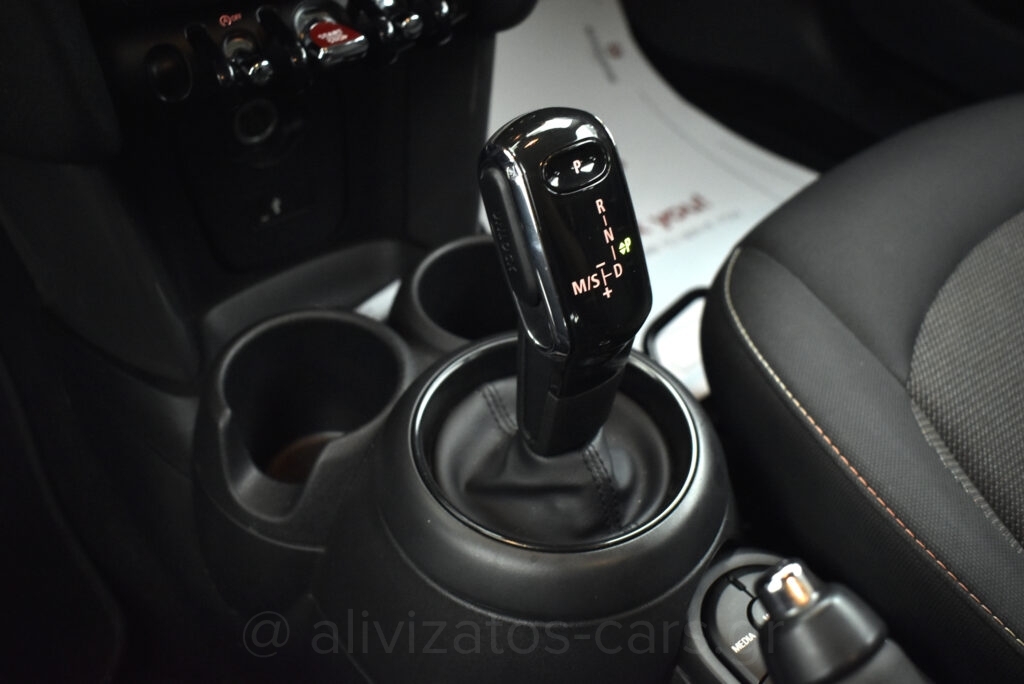 Mini ONE - 1.5 Steptronic Full Led Facelift