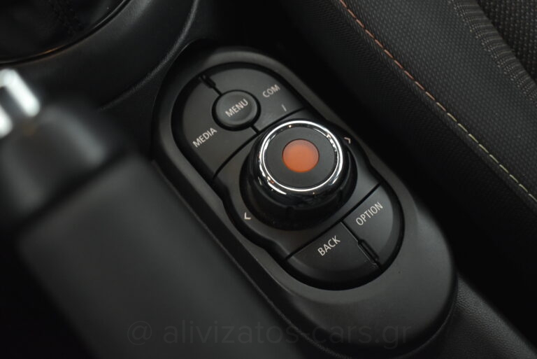 Mini ONE - 1.5 Steptronic Full Led Facelift