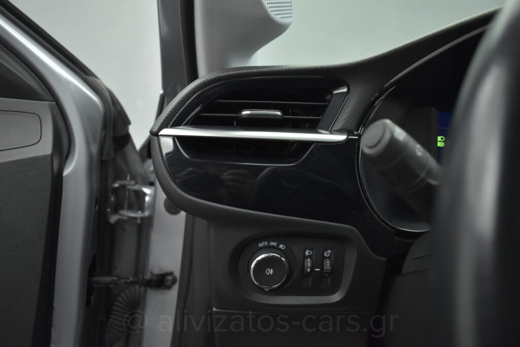 Opel Corsa - 1.5 D ELEGANCE 102 hp