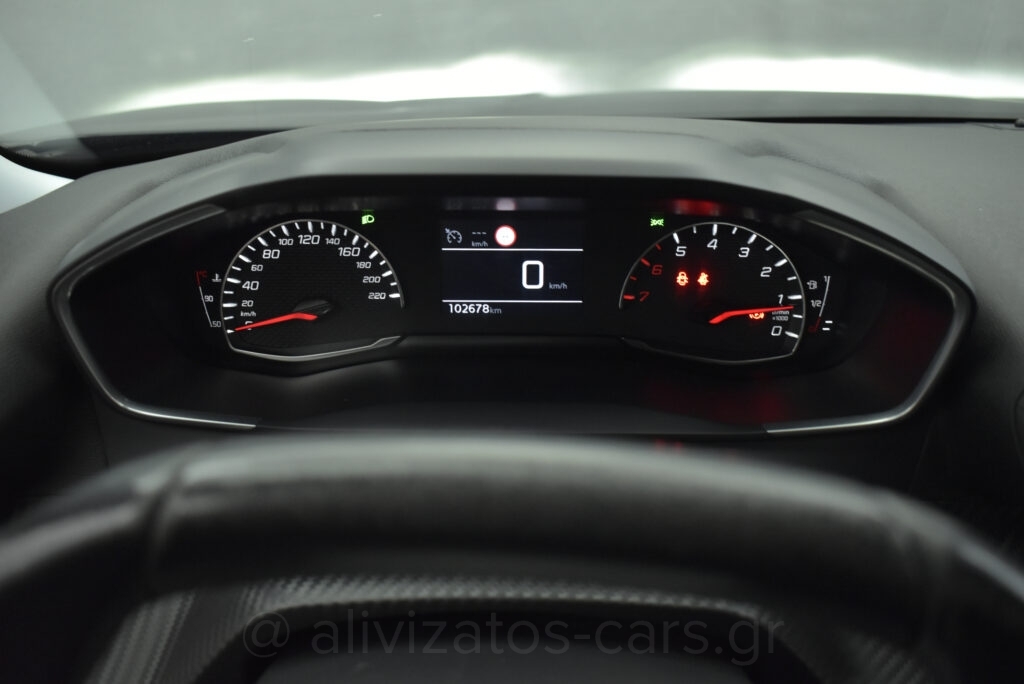 Peugeot 2008 - 1.5 BlueHDi 110hp Active Plus R17