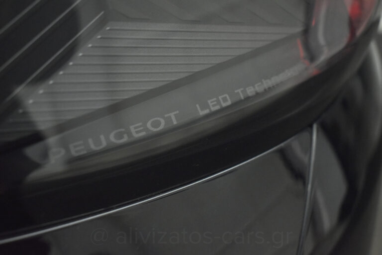 Peugeot 5008 - BlueHDi EAT8 Allure 7/θέσιο Facelift 130 hp