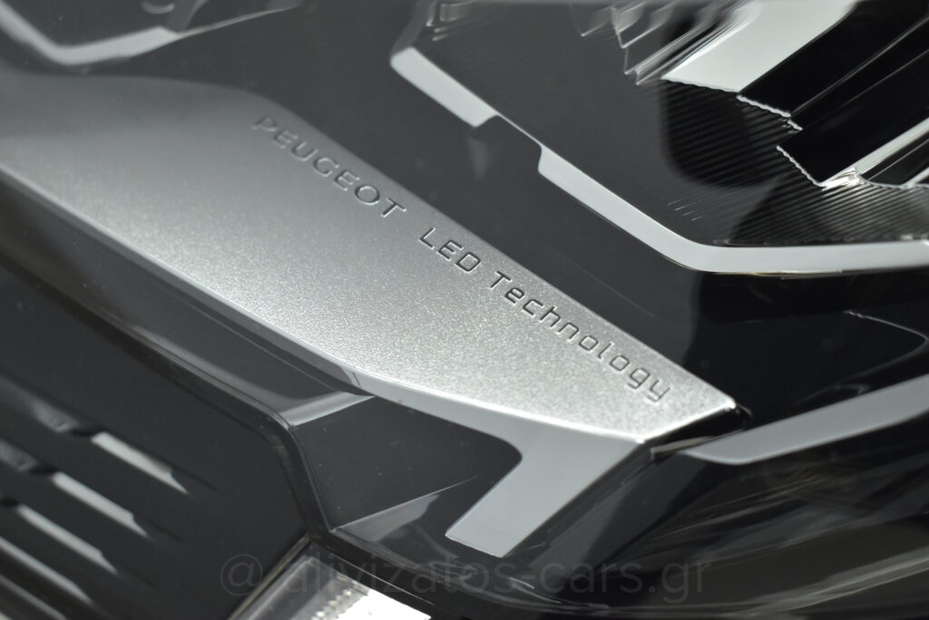 Peugeot 5008 - BlueHDi EAT8 Allure 7/θέσιο Facelift 130 hp