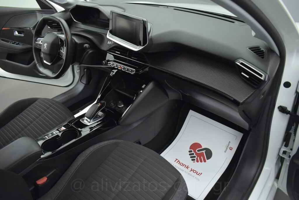 Peugeot e-208 - Active Plus 136hp