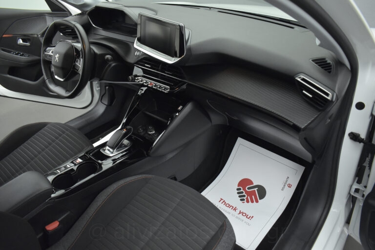 Peugeot e-208 - Active Plus 136hp