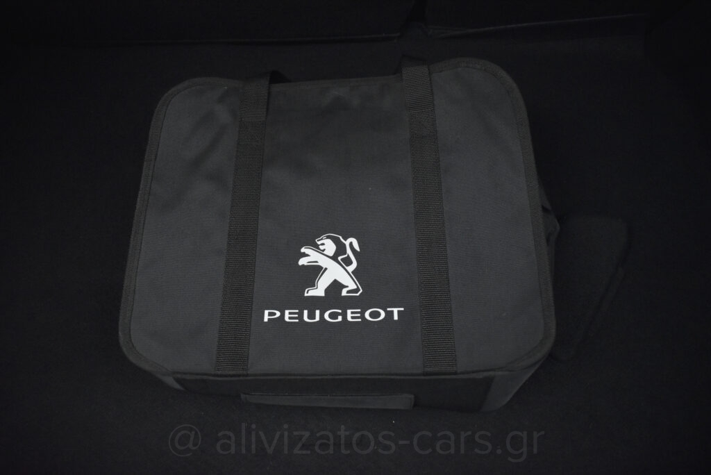 Peugeot e-208 - Active Plus 136hp