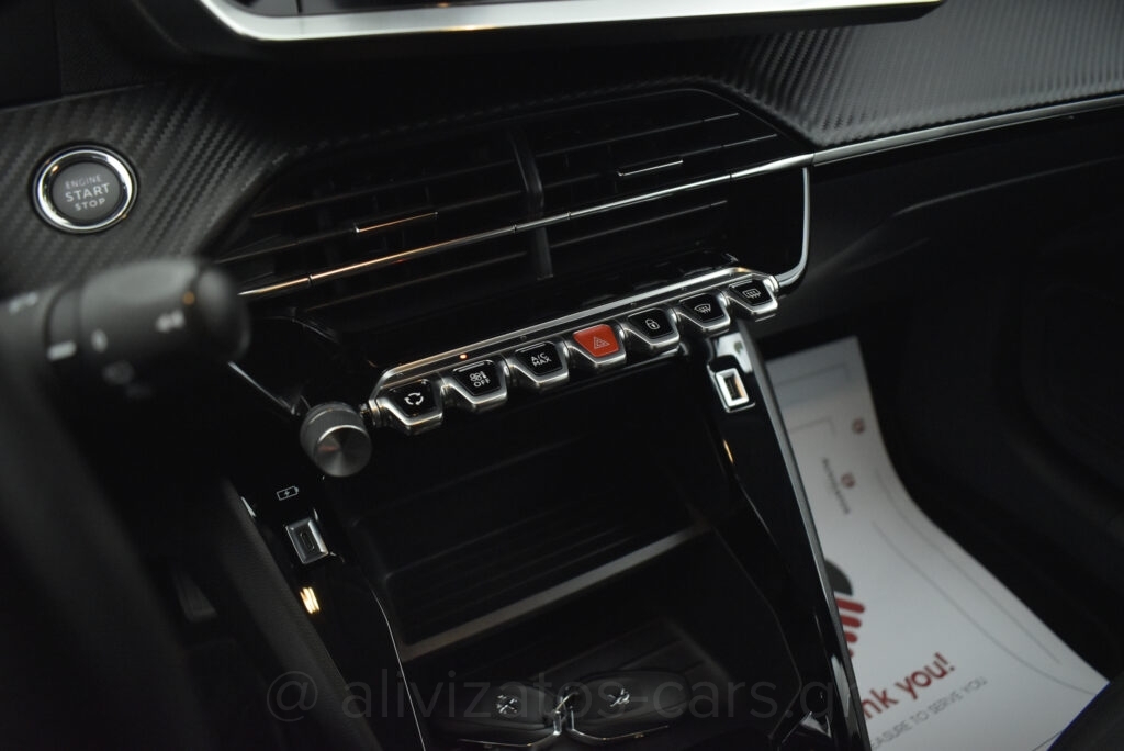 Peugeot e-208 - Active Plus 136hp