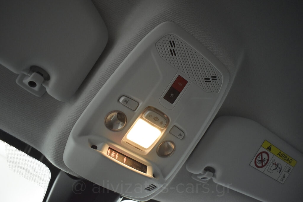 Peugeot e-208 - Active Plus 136hp