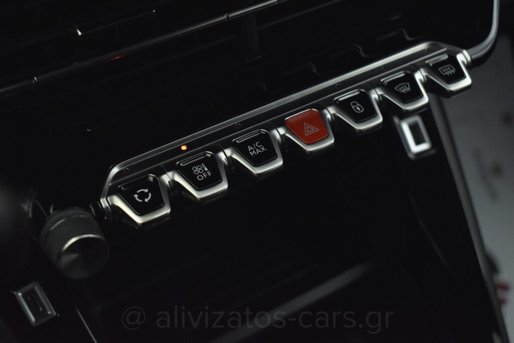 Peugeot e-208 - Active Plus 136hp
