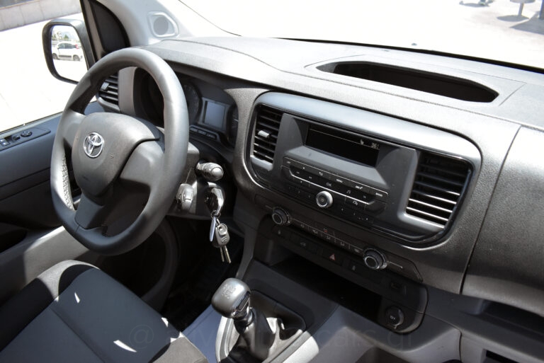 Toyota Proace - 2.0 D-4D 3 ΘΕΣΙΟ L2 ΜΑΧΙ 2 ΠΛΑΙΝΕΣ