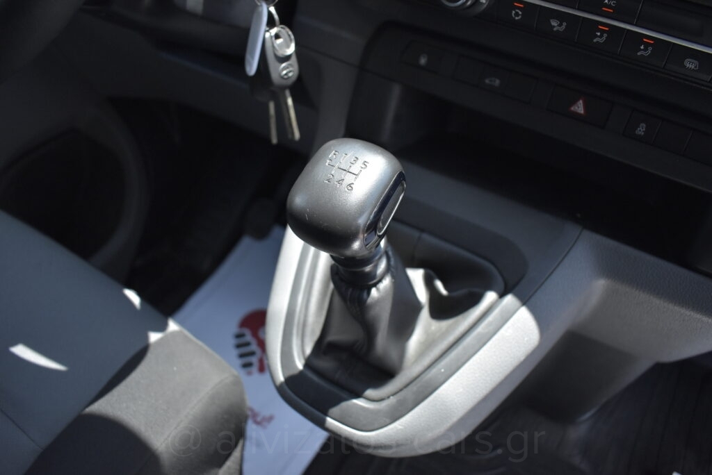 Toyota Proace - 2.0 D-4D 3 ΘΕΣΙΟ L2 ΜΑΧΙ 2 ΠΛΑΙΝΕΣ