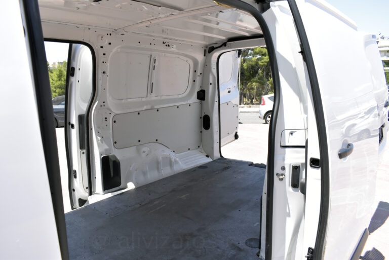 Toyota Proace - 2.0 D-4D 3 ΘΕΣΙΟ L2 ΜΑΧΙ 2 ΠΛΑΙΝΕΣ