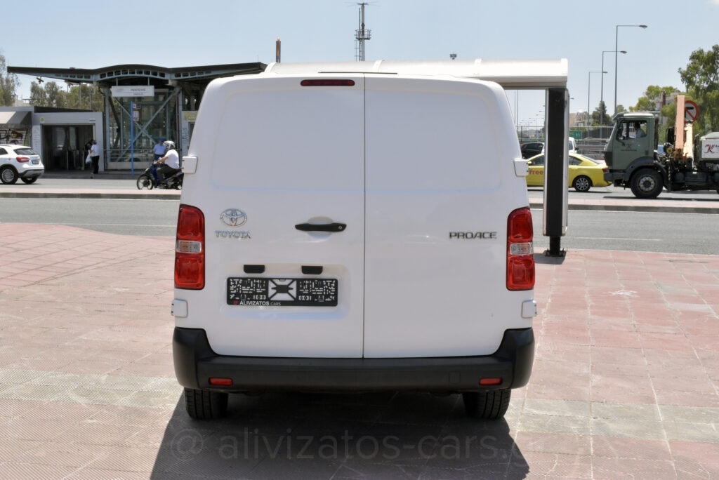 Toyota Proace - 2.0 D-4D 3 ΘΕΣΙΟ L2 ΜΑΧΙ 2 ΠΛΑΙΝΕΣ