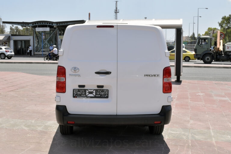 Toyota Proace - 2.0 D-4D 3 ΘΕΣΙΟ L2 ΜΑΧΙ 2 ΠΛΑΙΝΕΣ