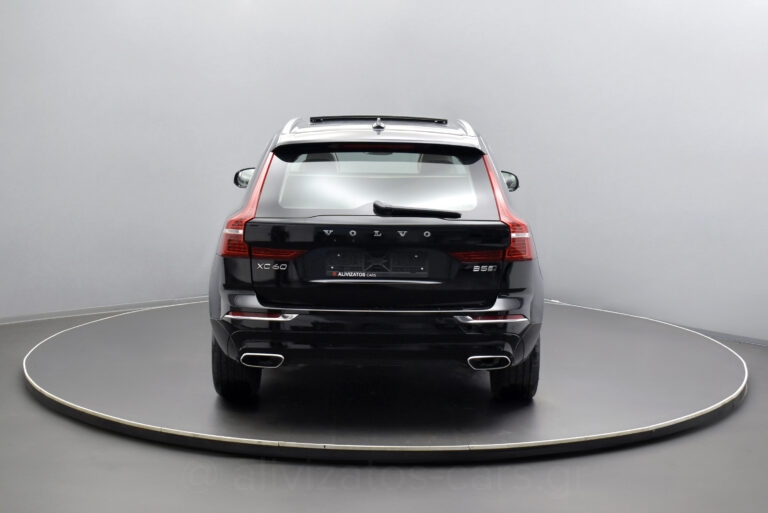 Volvo XC 60 - B5 MHEV INSCRIPTION AWD 235hp PANORAMA HARMAN