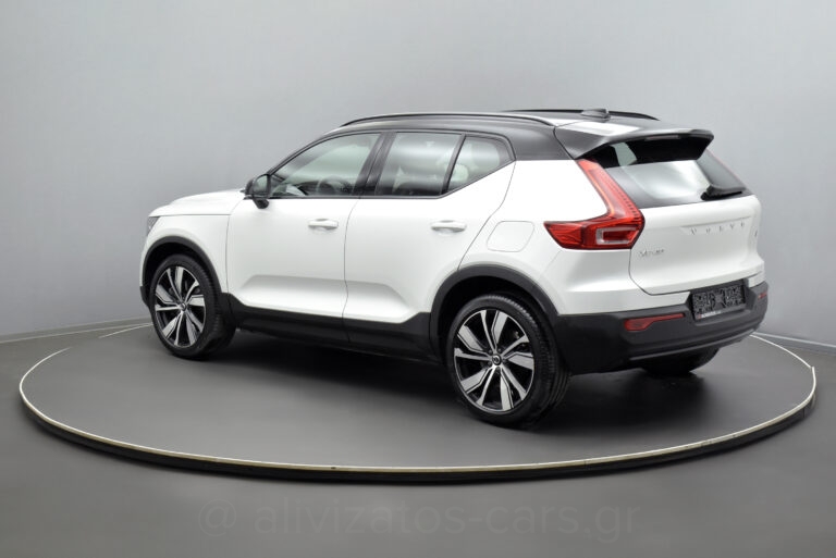 Volvo XC40 - Recharge Pure P8 AWD 408 hp
