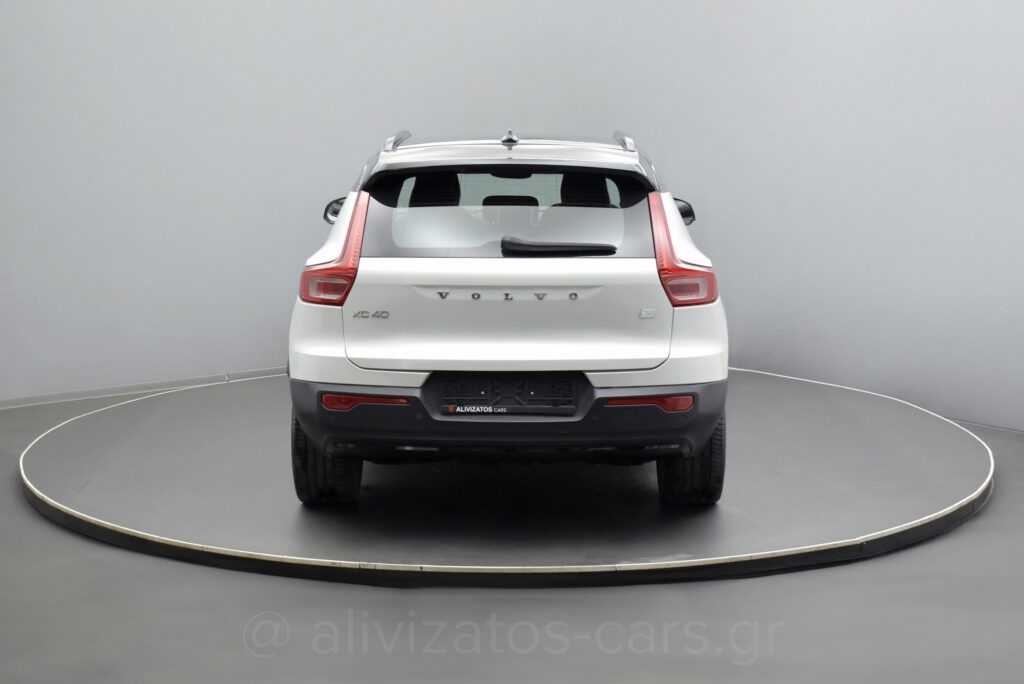 Volvo XC40 - Recharge Pure P8 AWD 408 hp