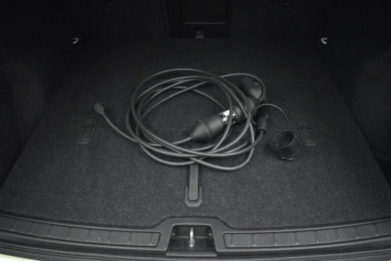 Volvo XC40 - Recharge Pure P8 AWD 408 hp