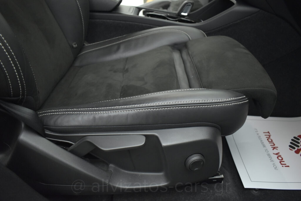 Volvo XC40 - Recharge Pure P8 AWD 408 hp