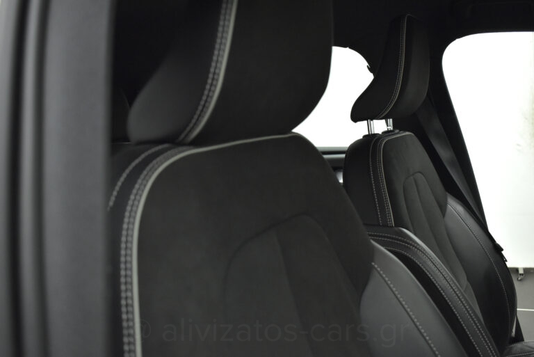 Volvo XC40 - Recharge Pure P8 AWD 408 hp