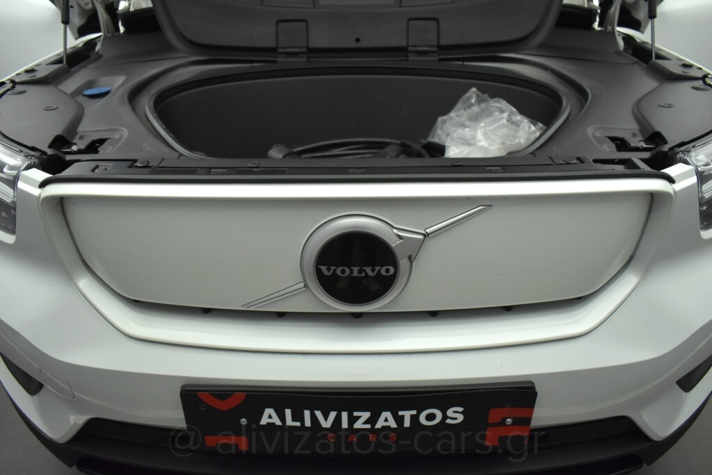Volvo XC40 - Recharge Pure P8 AWD 408 hp