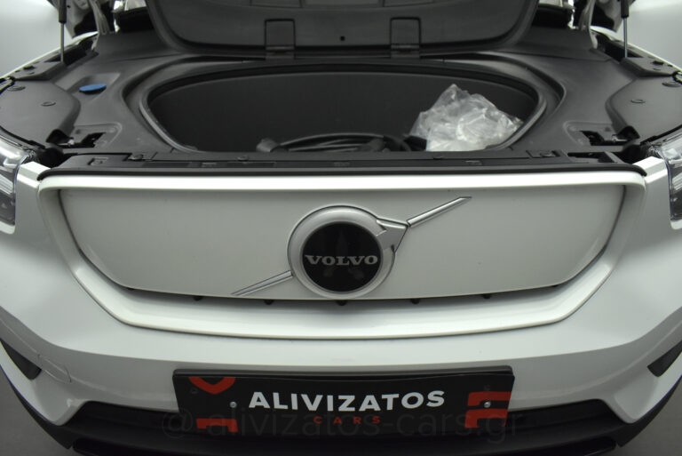 Volvo XC40 - Recharge Pure P8 AWD 408 hp