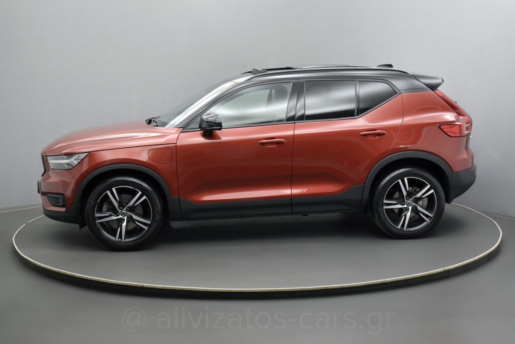Volvo XC40 - T5 Recharge 262hp R-Desing Panorama Leather Alcantara