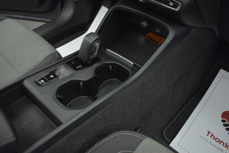 Volvo XC40 - T5 Recharge Inscription Panorama Plug in 262hp Camera