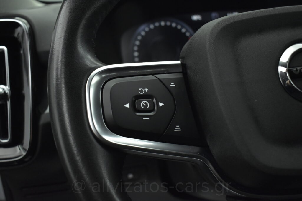 Volvo XC40 - T5 Recharge Inscription Plug in 262hp Camera Blis