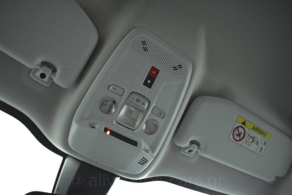 Peugeot 2008 - Allure 1.2 Puretech 130 hp