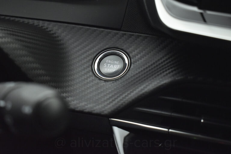 Peugeot 2008 - Allure 1.2 Puretech 130 hp